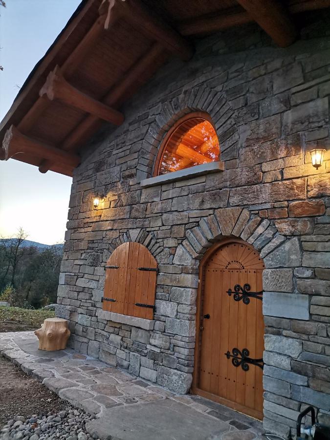 Cabana Casa De Piatra, De La Mara Deseşti Exteriör bild