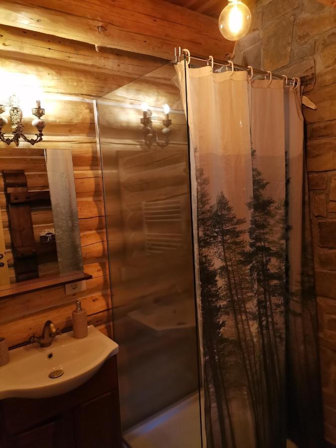 Cabana Casa De Piatra, De La Mara Deseşti Exteriör bild